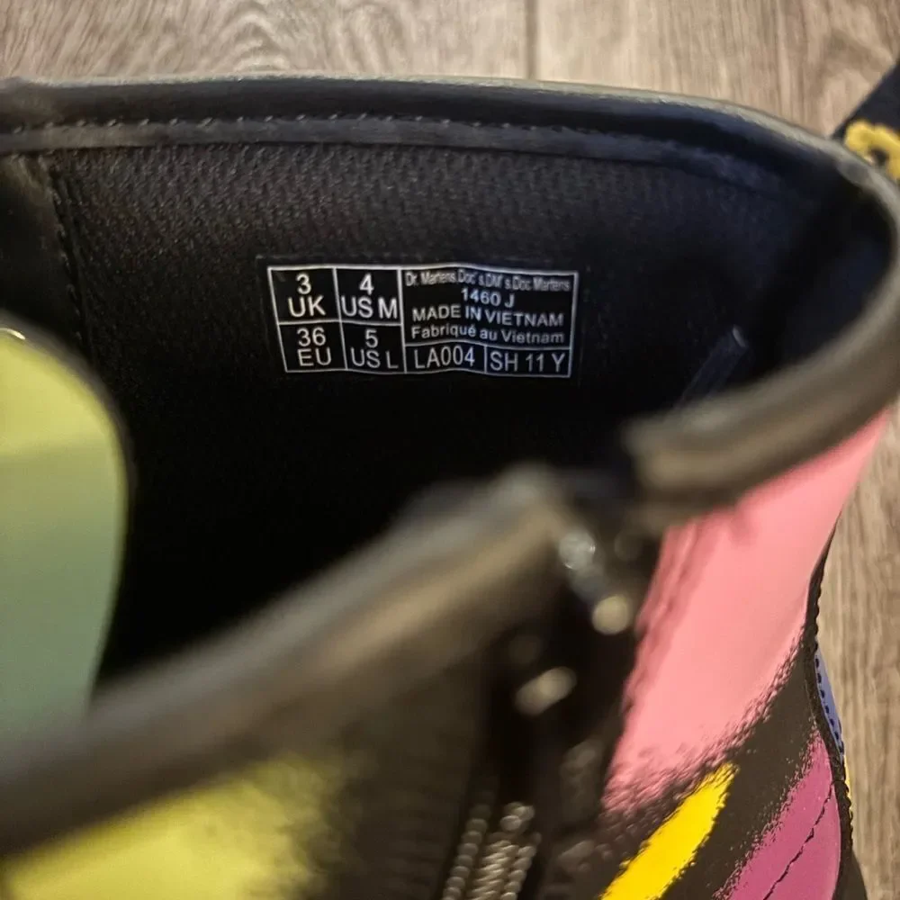 Dr. Martens kids boots NWOT